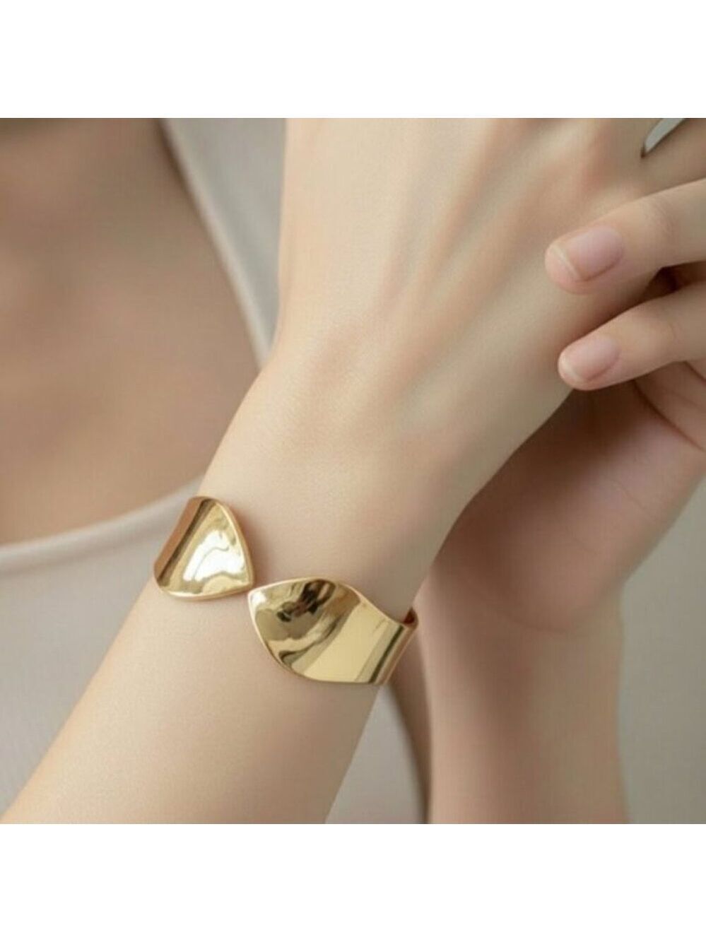 Vintage Chunky Wide Stainless Steel Waterproof 18k Gold Plated Bracelet Bangle